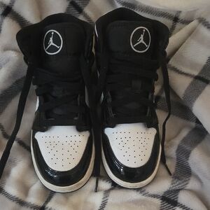 Size 4 Youth Jordan Kids Sneakers Black White